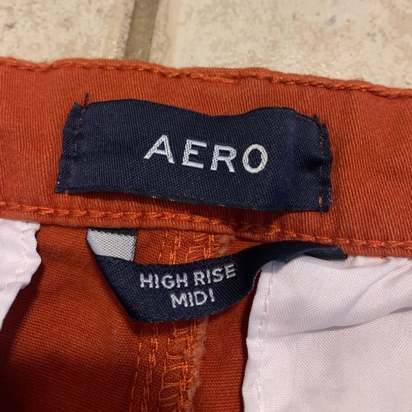 AERO Aeropostale High Rise Midi Orange Rust Chino Shorts - Size M/M - Picture 5 of 6